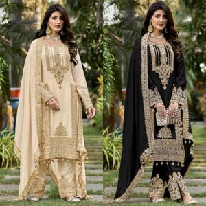 Designer Party Wear Look Top-Dupatta y Totalmente inferior Heavy Viscose Velvet Designer Salwar Kameez - Product Image 2