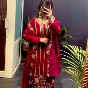 Top de terciopelo de diseñador con Dupatta para Fiestas-para ropa india y paquistaní - Product Image 1