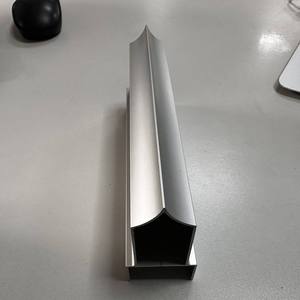Profils d'extrusion en aluminium Série 6000, profil en T, marque Shalumi, Phu Tho, Vietnam, pliage, soudage, découpe, produit le plus vendu - Product Image 5