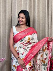 Nieuwe <span class=keywords><strong>Desi</strong></span> Zachte Tusshar Zijde Slub <span class=keywords><strong>Saree</strong></span> Met Overal Gouden Zari Weefpatroon Klassieke Pallu Indiase Exporteur