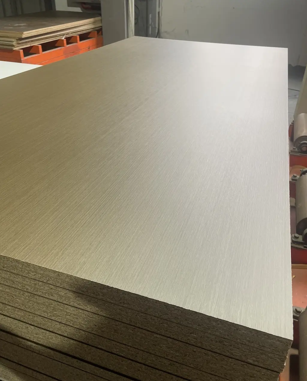 Grano di legno melamina MDF/pannello di particelle per armadio e mobili, antigraffio