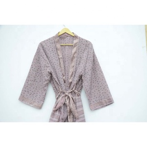 Bata de baño de seda India para mujer, Kimono con estampado Floral, con cinturón ajustable, regalos para dama de honor - Product Image 4