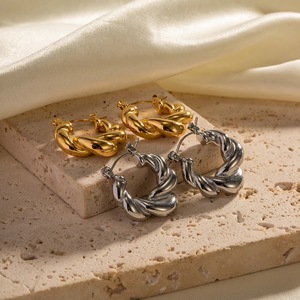 Pendientes de latón chapados en oro de 18 quilates para mujer a la moda, nuevo círculo grueso tejido, giros de masa frita, joyería, regalos de fiesta de boda - Product Image 5