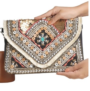 Luxe perlé soirée fourre-tout fronde pochette pour femmes personnalisé toile broderie chaînes dames mode en gros Guru Kirpa - Product Image 4
