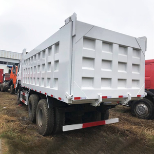 รถดัมพ์ HOWO 4x2 251-350hp กล้องหลังรถ Weichai มาตรฐานการปล่อยก๊าซยูโร2แบบดั้งเดิมจากโรงงาน - Product Image 3