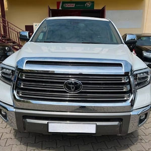 2020 Yota Tundra usada con asientos de cuero Opción de dirección izquierda - Product Image 1