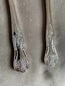 Serveur de salade d'argenterie d'acier inoxydable de bonne qualité avec les poignées perlées de concepteur pour l'hôtel de ménage et la station de vacances - Product Image 5