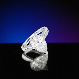 Anillo de compromiso de diamante con corte de pera de moissanita de 1,00 quilates, quilates, 10K14K18K, Oro Sólido, hecho a mano en anillos de diamantes - Product Image 4