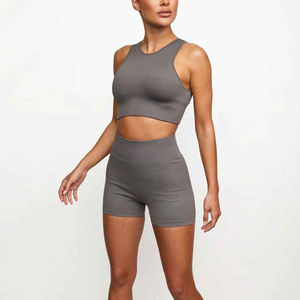 Top Deportivo de Alta Calidad con Soporte, Top de Gimnasio y Yoga de Color Liso con Sujetador, Top Deportivo de Sublimación Personalizado de Moda - Product Image 3