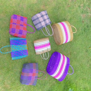 Hecho a mano reciclado PP tejido a rayas plástico tejido a mano bolsa cosmética hecha India bolsas de mercado ecológicas a granel Color personalizado - Product Image 1