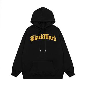 เสื้อฮู้ดผู้ชายทำจากวัสดุที่มีสีต่างกัน - Product Image 1