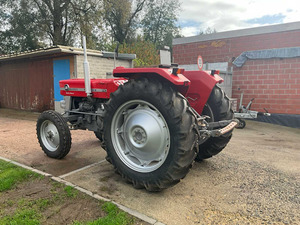 รถแทรกเตอร์ล้อยาง Massey Ferguson 135 40 แรงม้า รุ่นยอดนิยม พร้อมปั๊มเครื่องยนต์และลูกปืน - คุณภาพพรีเมียม จัดส่งรวดเร็ว - Product Image 3