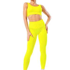 Ensemble de yoga professionnel OEM pour femmes taille personnalisée respirant séchage rapide ensemble de 2 pièces à motifs solides - Product Image 1