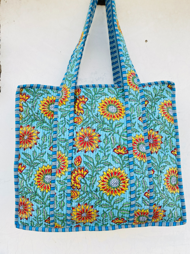 Comme montrent dans l'image