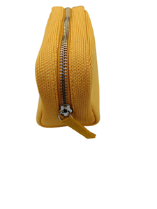 Monedero con cremallera de poliéster reciclado amarillo oscuro con estilo, monedero de viaje impermeable con logotipo personalizado bordado para mujer - Product Image 5