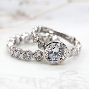 Ensemble de bagues de mariée en argent sterling 925 2.0CTW Cut VVS1 D Original Moissanite Wedding Band & Bezel Eternity Band pour les fêtes - Product Image 4