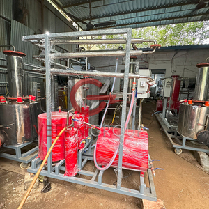 Achetez la machine de distillation moléculaire Veera MD120C de premier ordre, qui transforme l'huile usée en diesel. - Product Image 4