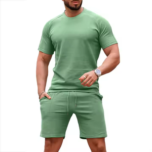 Diseño de logotipo personalizado Summer Street Wear Fitness Suit Camiseta de hombre Ropa deportiva Traje de pantalones cortos de 2 piezas para hombre - Product Image 4