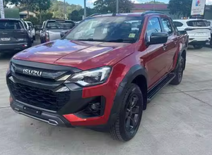 LISTO PARA ENVIAR Usado 2024 1.9 TD DL40 4WD Euro IV (s/s) 4 puertas Volante a la izquierda Asientos de cuero Cámara trasera Pantalla táctil 5 plazas - Product Image 3