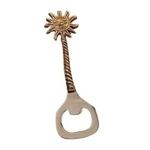 Abridor de Botellas de Latón con Diseño de Espina de Pescado, Diseño de Esqueleto de Pescado de Metal Dorado, Abridor de Cerveza Creativo con Temática Náutica, Herramienta de Barra de Cocina, Regalo Único - Product Image 2