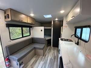 Nuevo Jayco J-a-y F-l-i-g-h-t S-L-X 172DB 2026 listo para la venta - Product Image 3
