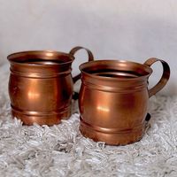 Tasses à mules en cuivre de qualité supérieure avec des détails martelés uniques et une finition antique idéale pour les professionnels de la maison et du bar