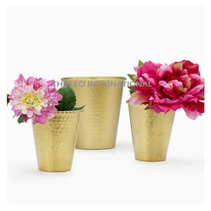 Florero Metálico de Último Diseño y Exclusivo, Atractivo Florero de Hierro, Florero Metálico Retro, Más Vendido - Product Image 1