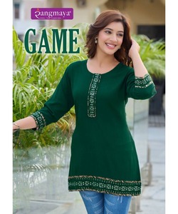 Vestidos informales hechos a medida y al por mayor para mujer con elegantes blusas y faldas con corsé de ganchillo - Product Image 6