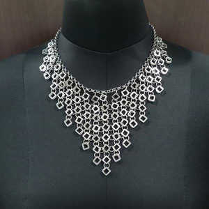 Urthn Collier plaqué rhodium Chaîne à maillons en alliage classique et tendance et en cuivre avec zircon pour cadeau - Product Image 1