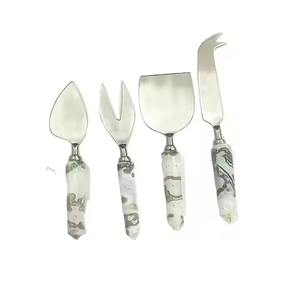 Ensemble de serveurs à fromage en acier inoxydable de qualité supérieure avec poignée en résine pour la cuisine - Product Image 6