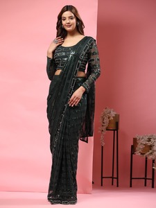 El último diseñador Pure Georgette Saree con bordado de secuencia de trabajo listo para usar por Fab Zone Indian & Pakistani Clothing - Product Image 4