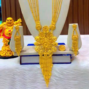 24K Plaqué Or Dubaï Vintage Mode Bijoux Collier Ensemble Boucles D'oreilles Bracelets Peignes Broches Cuivre Matériel pour la Bulgarie - Product Image 1