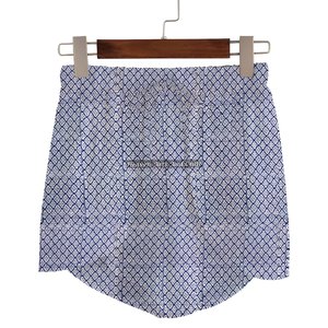 Shorts en coton pour femmes et filles, inspirés par la nature, 100% coton, imprimés à la main. - Product Image 4