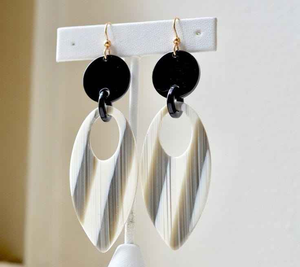 Boucle d'oreille en corne de buffle par saniya handicraft - Product Image 2