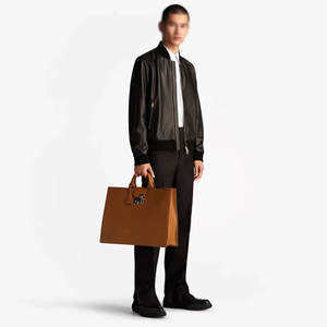 Améliorez votre garde-robe Notre veste de motard en cuir véritable unisexe personnalisée coupe-vent grande taille fabriquée à la main % cuir véritable personnalisé - Product Image 5