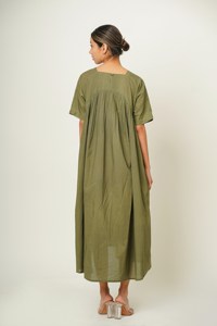 Robe longue en coton avec poches, tenue décontractée, essentielle pour les vacances, robe froncée bohème confortable de tous les jours - Product Image 4