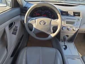 โตโยต้า แคมรี่ XLE ปี 2010 มือสอง - Product Image 2