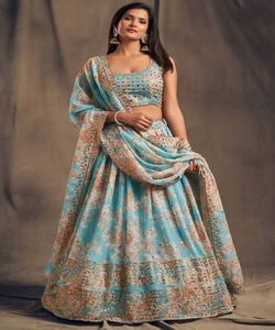 Choli lehenga phong cách với các mẫu gherdaar Thiết kế: hình bóng độc đáo cho một cái nhìn nổi bật đáng yêu cho thời trang nhỏ gharara - Product Image 6