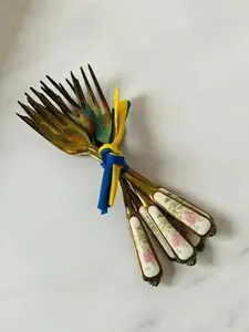 Mirror Polished Silver Fork <b>Flatware</b> Set in Stainless Steel with Elegant Design Perfect for Kitchenware Tabletop and Dining Use - Product Image 4