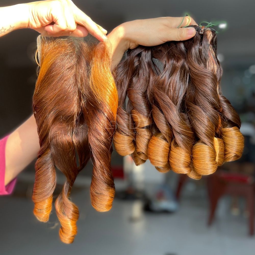 สีน้ำตาล