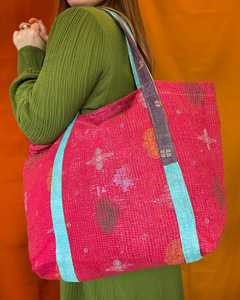 Sacs Kantha en coton vintage faits à la main - Product Image 1