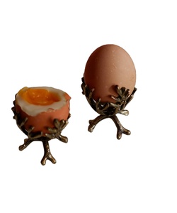 Soporte multifuncional para huevos de diseño único, portavasos hervidos, juego suave, huevos duros, personalización moderna al mejor precio - Product Image 1