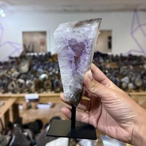 Géodes d'agate facettées sur support - Product Image 2