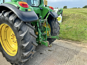 Tractor agrícola <span class=keywords><strong>John</strong></span> <span class=keywords><strong>Deere</strong></span> <span class=keywords><strong>6630</strong></span> de 130HP, 4WD, PowerQuad, AutoQuad, diésel, con cargador, listo para la venta. - Product Image 5