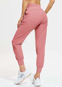 Pantalones de chándal con estilo | Pantalones de chándal modernos para gimnasio, ropa de calle de viaje y ropa de moda diaria - Product Image 3