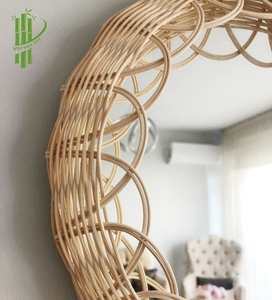 Vintage Conception Midcentury modèle VGA RM02 Viet Nam en rotin et bambou ronde miroir unique comme il a une courbe en rotin bambou, - Product Image 4