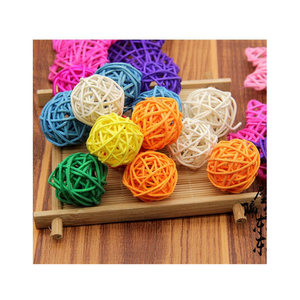 Adorno Decorativo de Bola de Ratán Vietnamita Hecho a Mano, Ecológico y Tejido, Perfecto para Hoteles, Salas de Estar y Exportación 2025 - Product Image 1