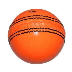 Balle dure de cricket de sport avec logo personnalisé Balle dure de cricket de joueurs d'équipe à vendre - Product Image 1