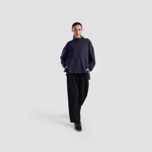 Haut Navy Pulse Mod pour femme, design tricoté élégant - Product Image 4