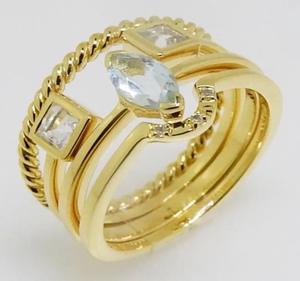 Anillo Apilable de Plata S925 Chapado en Oro de 14K con Topacio Azul Suizo Natural y Topacio Blanco, Personalizable para Minoristas, OEM y ODM - Product Image 1